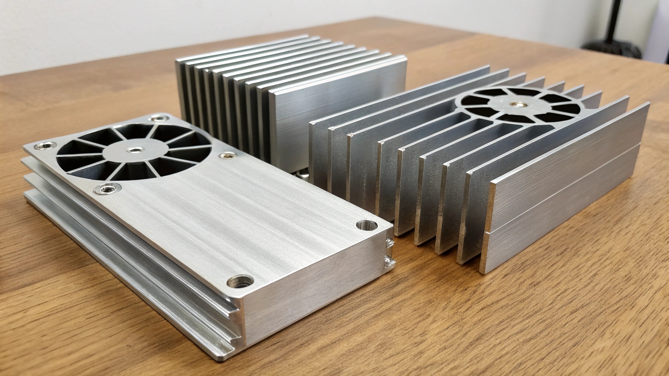 aluminum-heat-sinks-with-brushed-finish